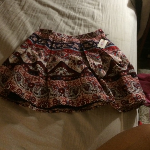 Forever 21 paisley skirt