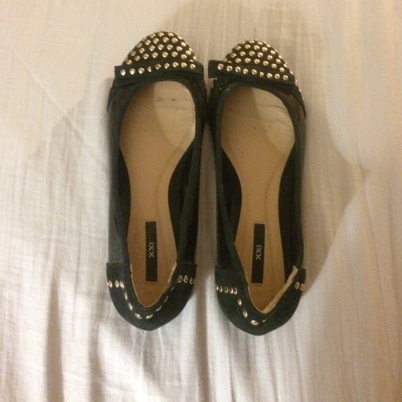 Forever 21 black studded flats