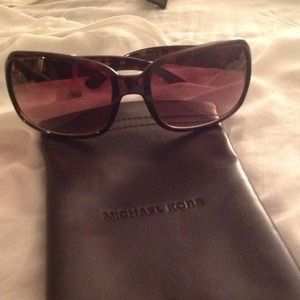 Authentic Michael kors sunglass