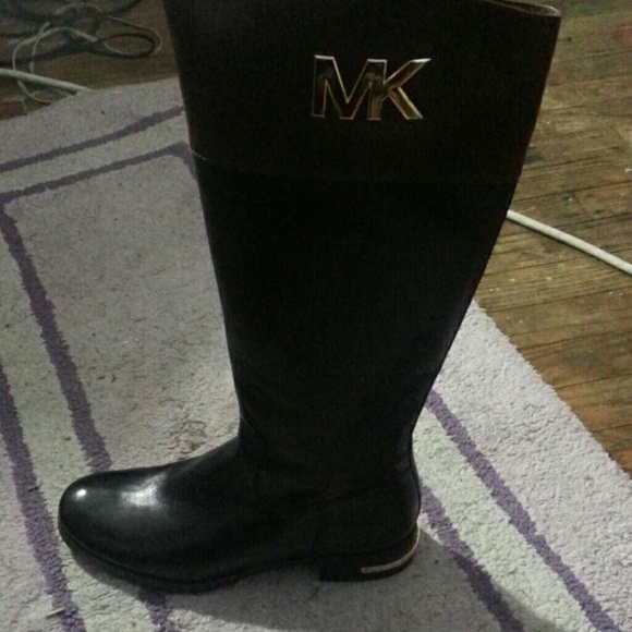 Used Michael Kors boots