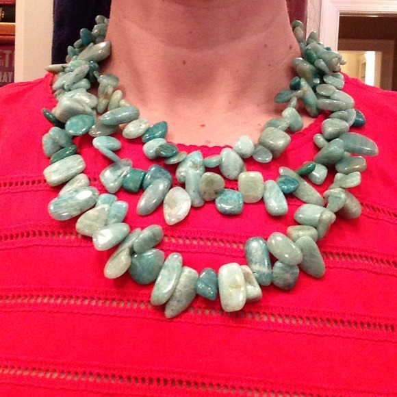 Sale! Gorgeous three strand teal stone necklace.