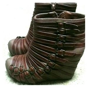 Jeffrey campbell boots!