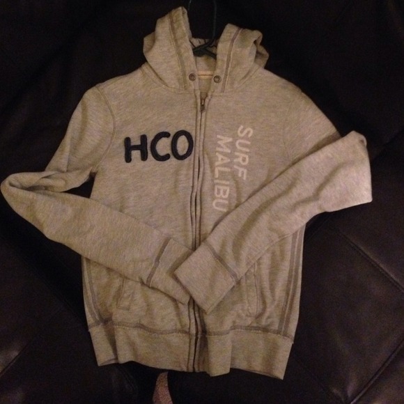 Hollister zip up