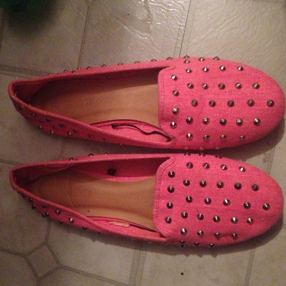 Forever 21 spiked flats