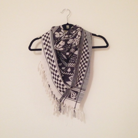 Black & White Print Scarf