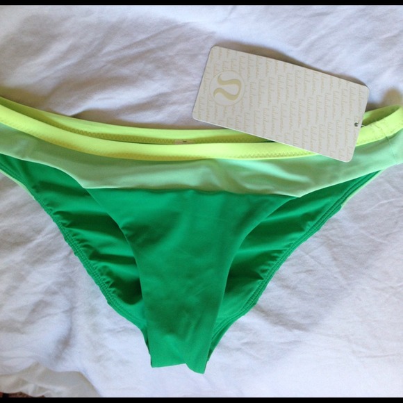 Lululemon Coastal Om Bikini Bottom size 4 - Picture 4 of 4