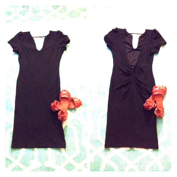 Black Midi Dress😍