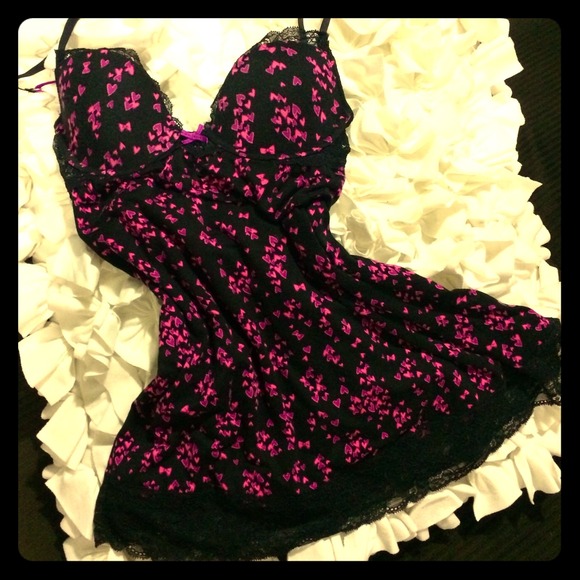 💕Valentine's Day💕Vera Wang lingerie piece