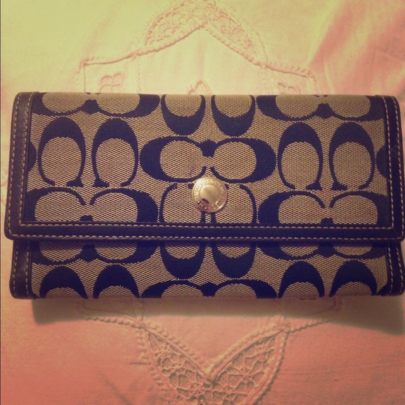 Coach wallet! This is real coach!