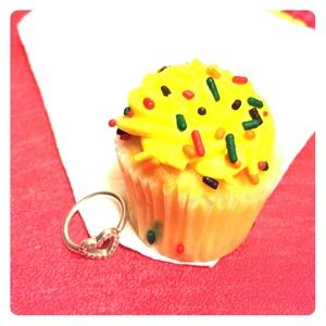 Pandora 'Be my Valentine ring." Size 52 (6).