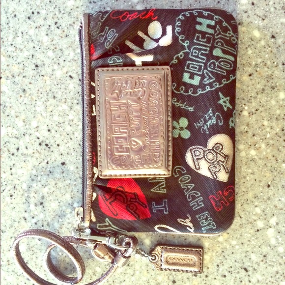 Coach Poppy wristlet