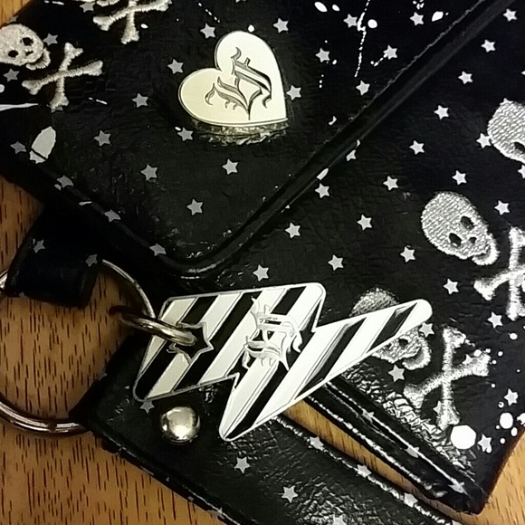 Handbag - Picture 3 of 4