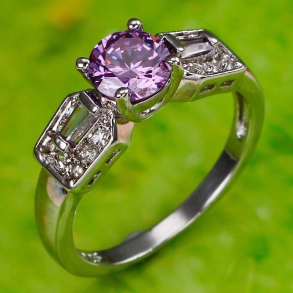Jewelry - Make an Offer!  Sterling Silver Amethyst Ring