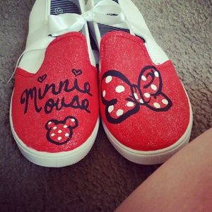 Minnie Mouse Shoes Size 8 women's