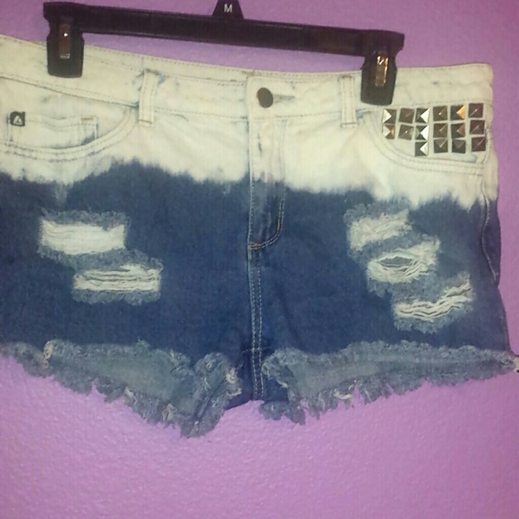 Dip-Dyed Shorts - Picture 2 of 2
