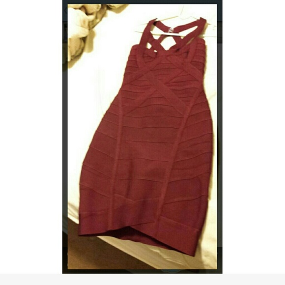 Burgundy bandage dress.  Curvy fitted