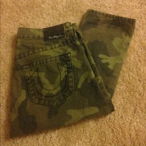 True religion jeans size 26 but fits 27