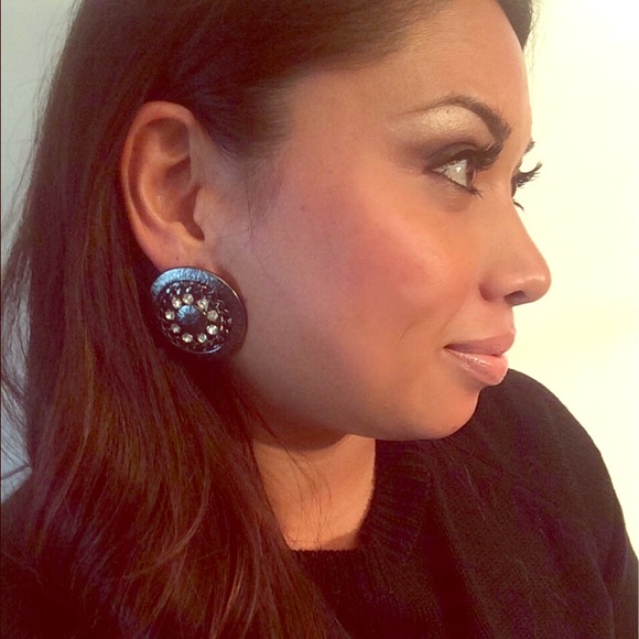 “Camille” Earrings || Crystal Round Button Earring