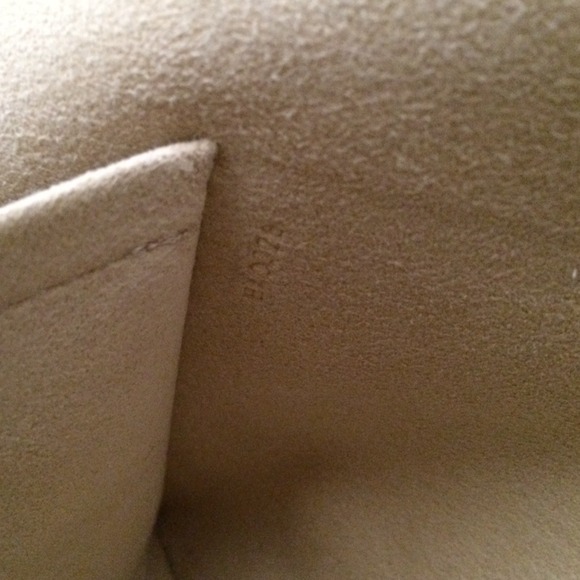 LOUIS VUITTON Monogram Manhattan GM - Picture 4 of 4