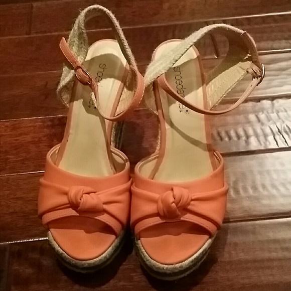 shoedazzle wedge sneakers