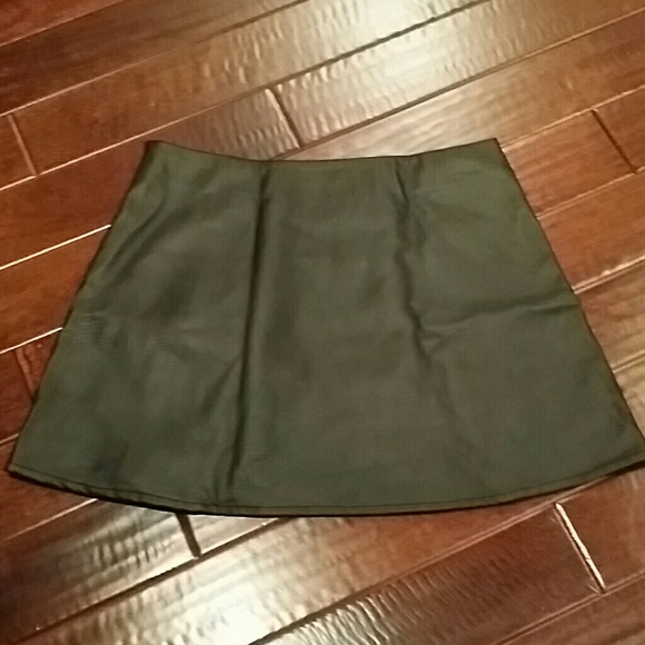 Material Girl faux leather mini skirt - Picture 2 of 3