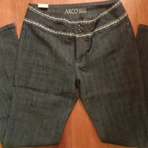 Boot cut blue stitching jeans