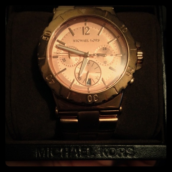 Micheal Kors Rose🌹 Gold✨ watch