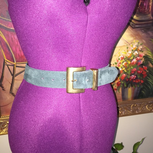 Evergreen Suede Belt with Brushed Gold Buckle - Picture 3 of 3