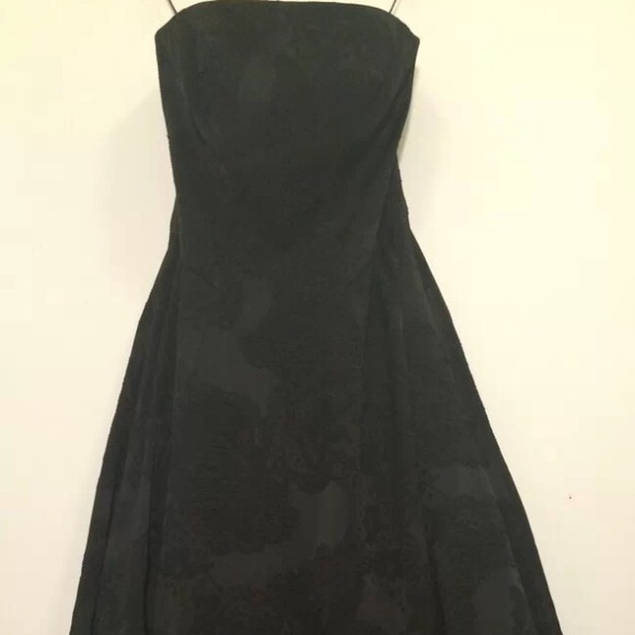 🎯SOLD TY🎯 CARMEN Marc Valvo Black Gown 8