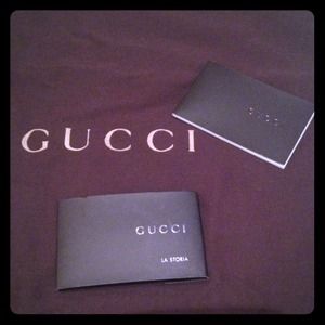 Gucci Sleeper/Dust bag with authenticity book