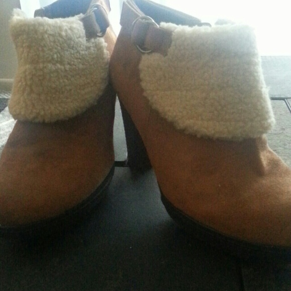 Boots/heels