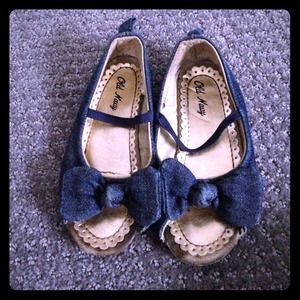 Cute denim ballet flat for toddler girl