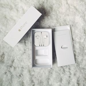 Brand New Apple EarPods and iPhone 6 Box