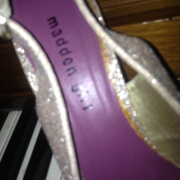 Madden Girl glitter platforms - Picture 2 of 4