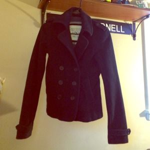 ⬇️Just Reduced!⬇️Abercrombie and Fitch Pea coat