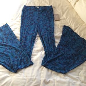 Blue paisley bells from UO - NWT - xs