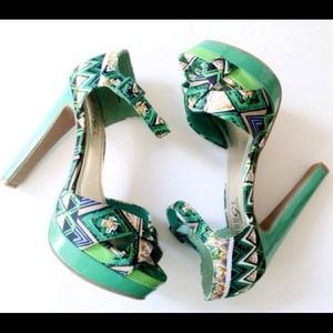 Beautiful Sandals, excelent condition!!!