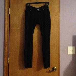 Black skinny pants
