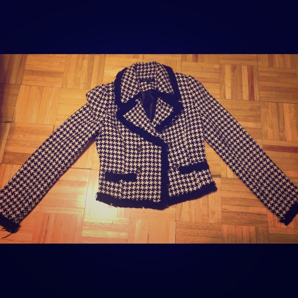 Classic Houndstooth Blazer Jacket