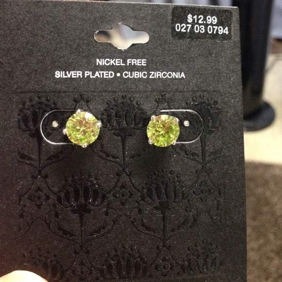 Light green stud earrings