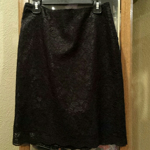 Black skirt