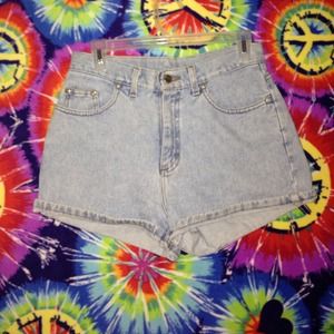 🌀 High wasted shorts 🌀