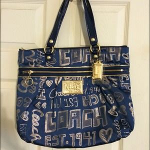 🎉SALE🎉 Ends 4/26- Coach handbag with dust bag