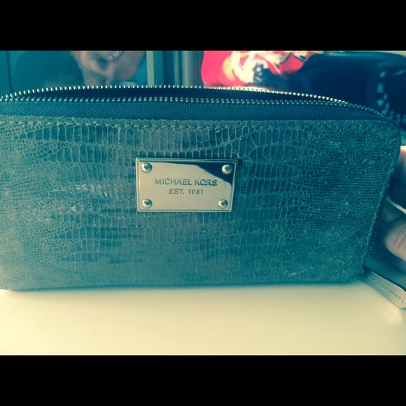Michael Kors Wallet!