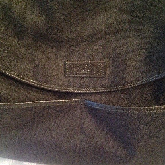 😊Gucci diaper Bag 🎉authentic 🎉 - Picture 2 of 4