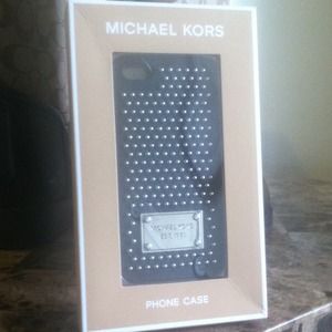 Solddd Michael Kors IPhone 5s phone case!