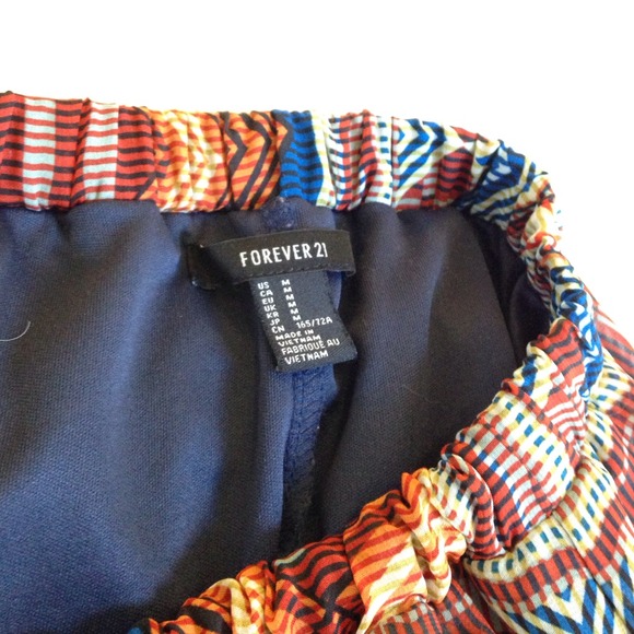 High-low Aztec printed skirt 💙 - Picture 2 of 2