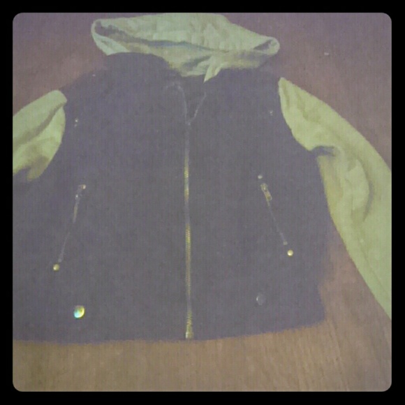 Gray and black zip up fashion hoodie
