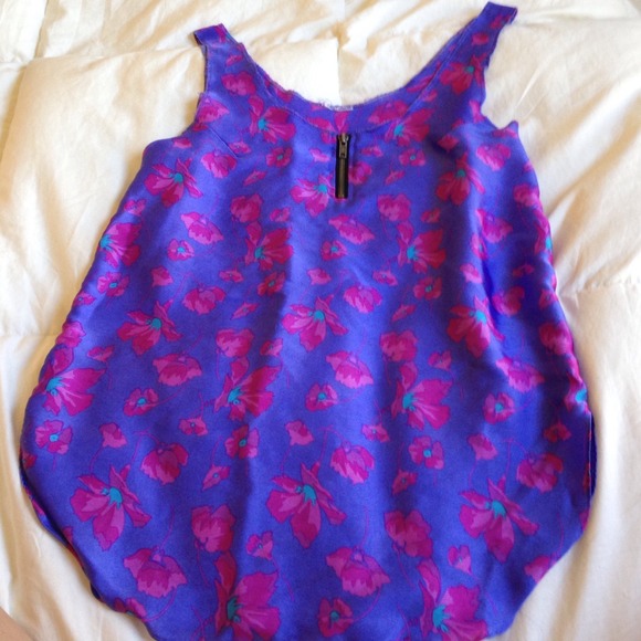 Floral tank top - Picture 1 of 3