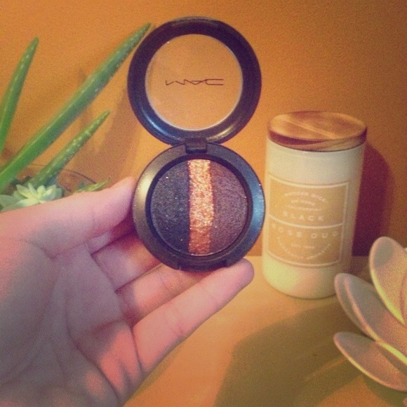 MAC limited edition Interview eyeshadow trio